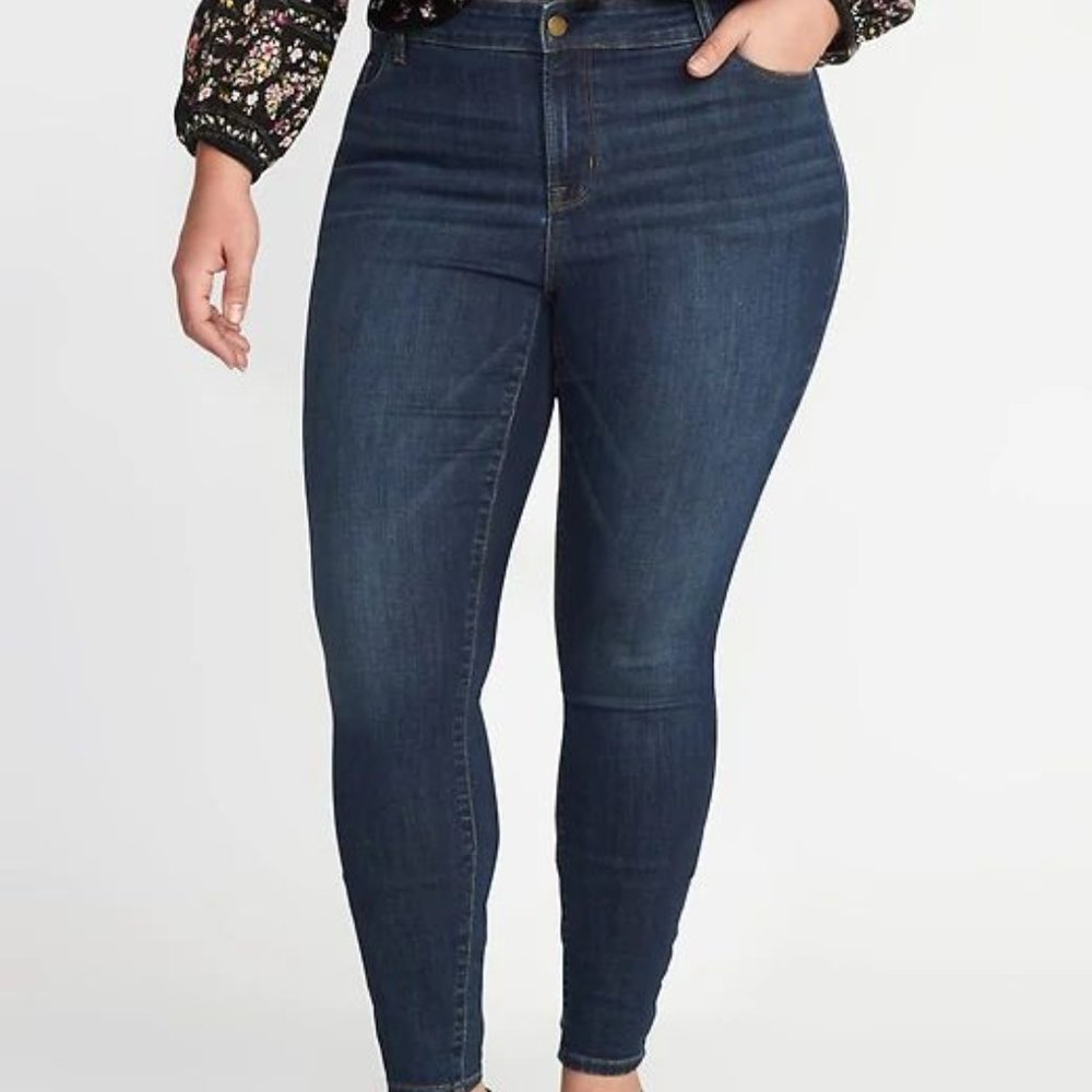 Old Navy Rockstar Super Skinny Size 28 Distressed